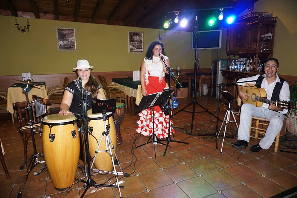 Concierto de De Norte a Sur en el Centro Gallego de Santander