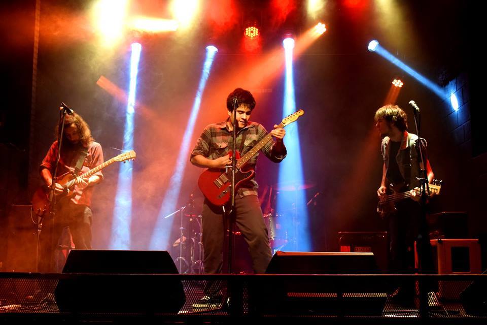 Concierto de 42 Decibel en La Tribu de Maliaño