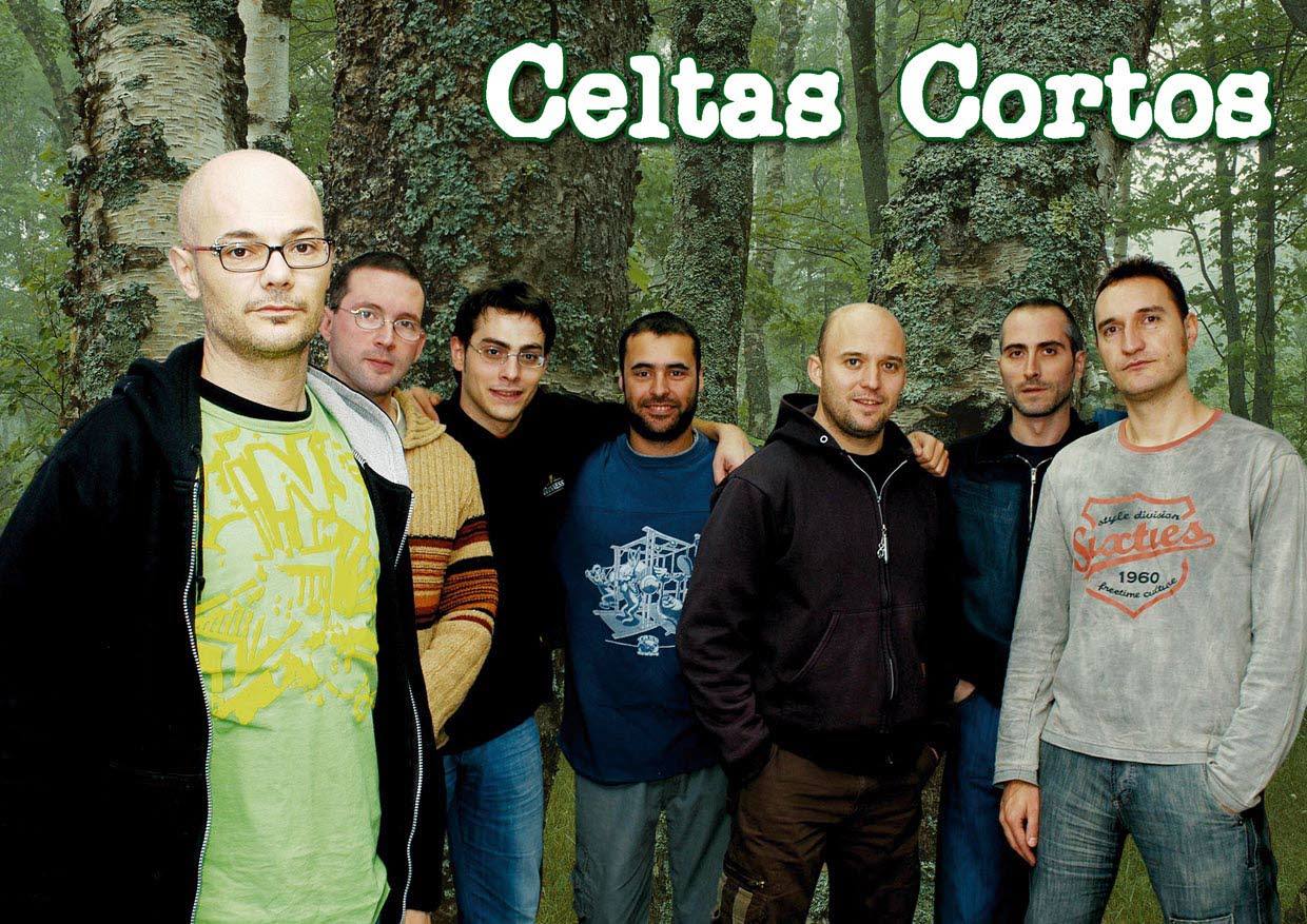 Concierto de Celtas Cortos en la Plaza Porticada de Santander