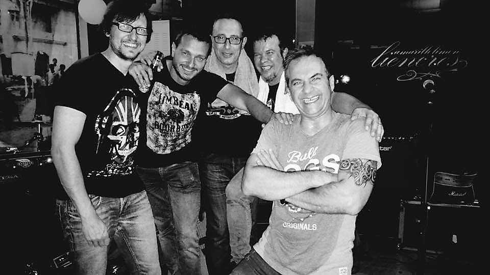 Concierto de Enfermo Imaginario en el Cazurro de Liencres