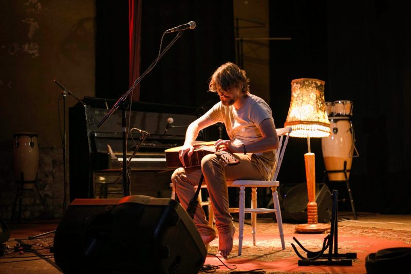 Reinis Jaunais de Letonia estara actuaren Rockbeer Thenew